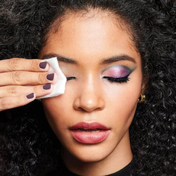 fmg Makeup Remover Wipes - Picture 3 of 5